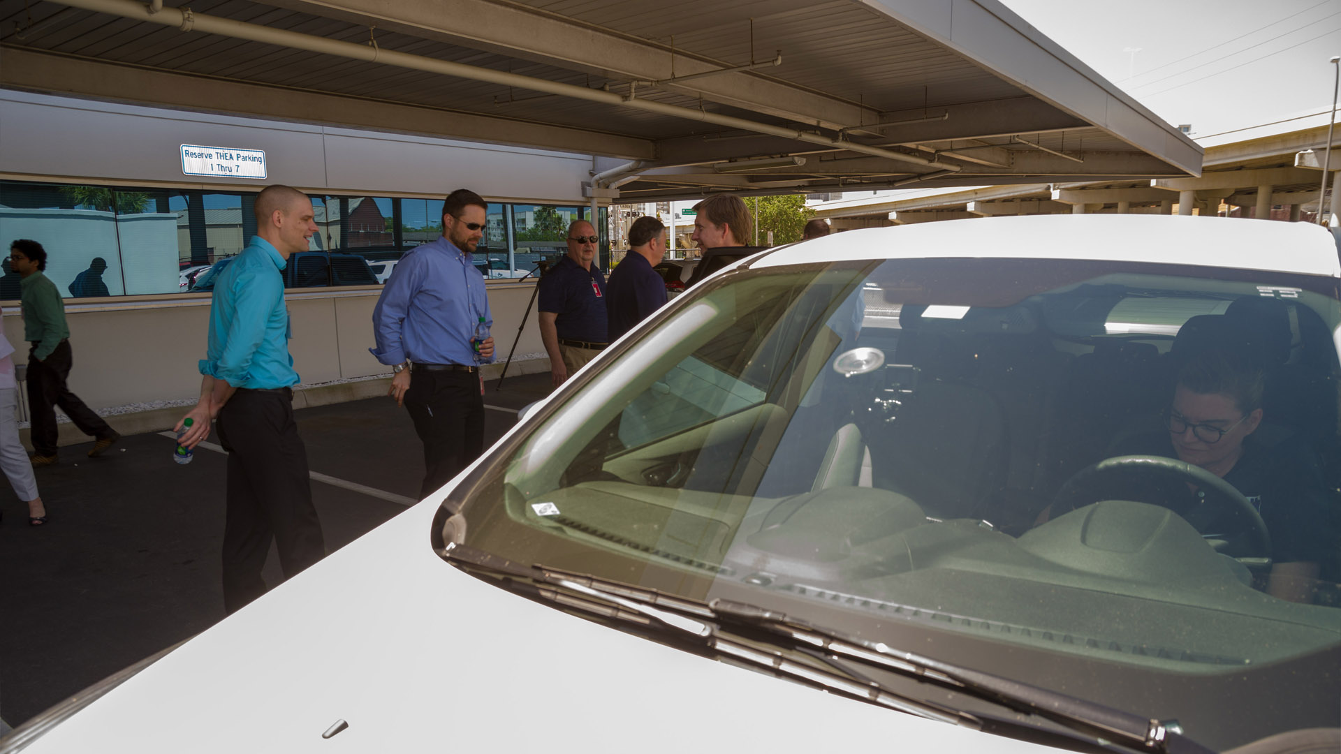 Global-5 hosts state transportation officials at connected vehicle demonstration